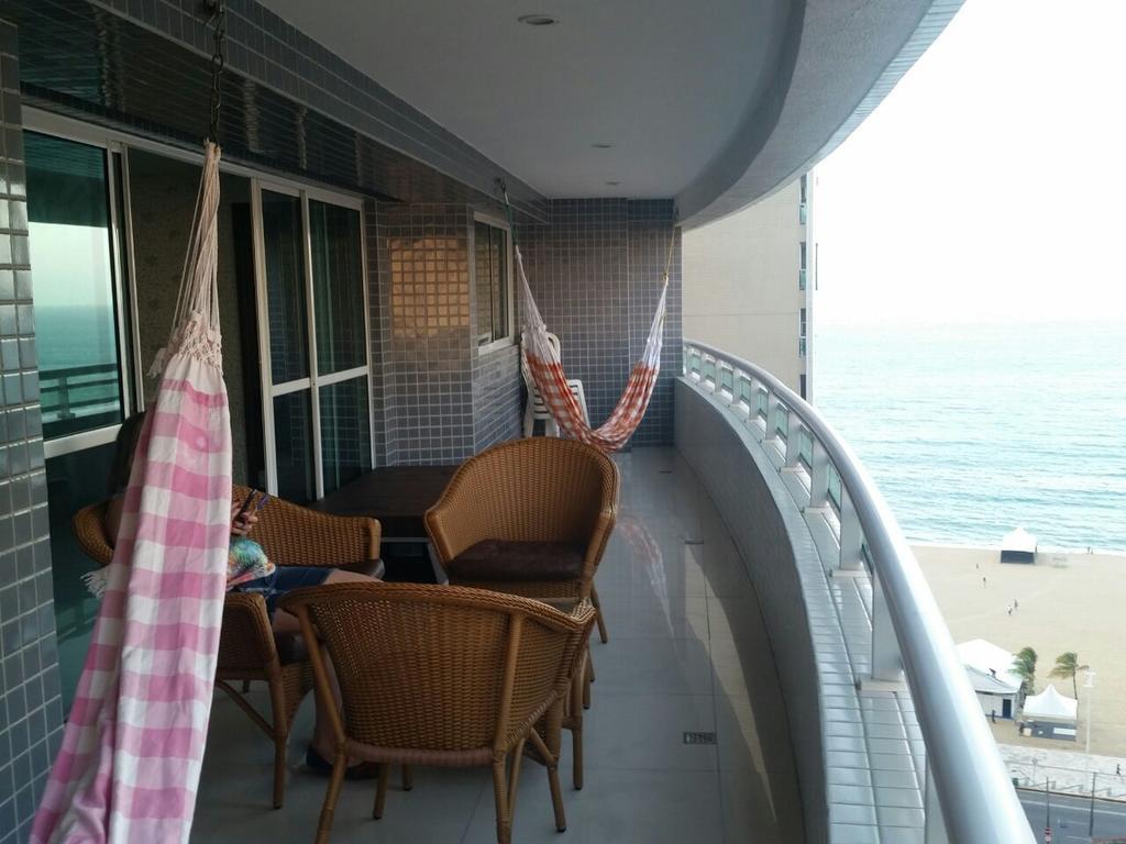 Apartamento Vista Mar 4 Suites Форталеза Экстерьер фото